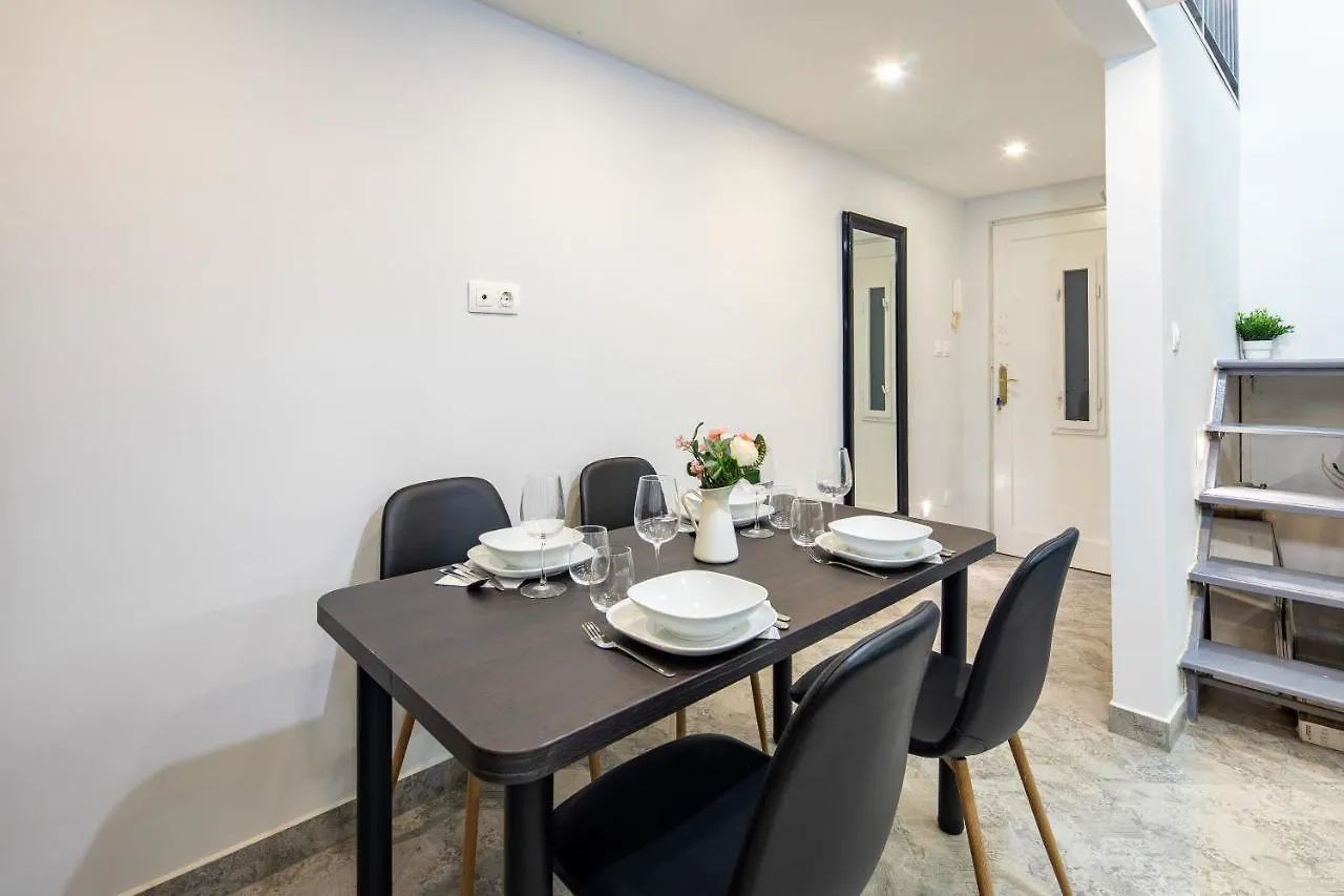 Dessewffy Premium Apartment Budapeşte 0*,